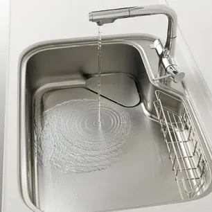 キッチンの排水口のゴミが簡単に流れていくシンク