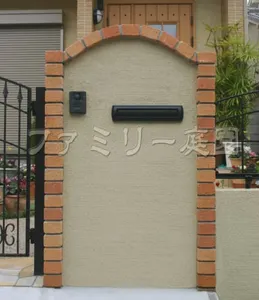 南欧風門柱　埋め込み式郵便ポスト
