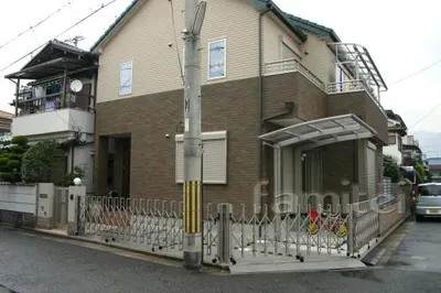 伸縮門扉 新日軽 セレビューMA角地仕様