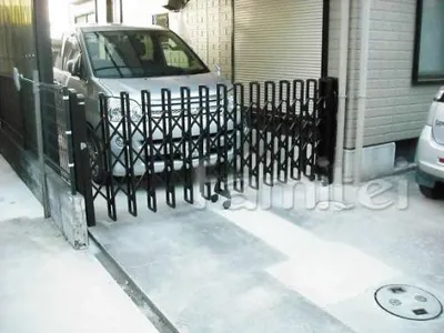 【伸縮ゲート】・・・レイオス1型(YKKap)