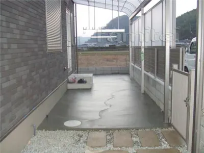 土間　コンクリート　テラス屋根1F