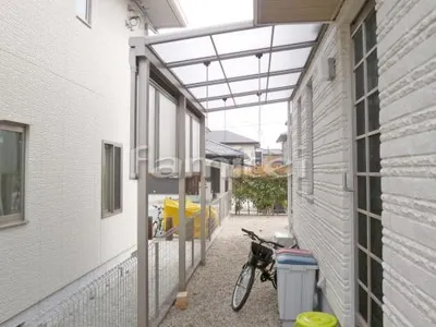 雨除け屋根 フラットテラス屋根 1階用 F型 目隠しパネル(前面 正面)1段 目板隙間ふさぎカバー