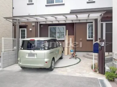 ガレージまわり 駐車場屋根 土間コンクリート