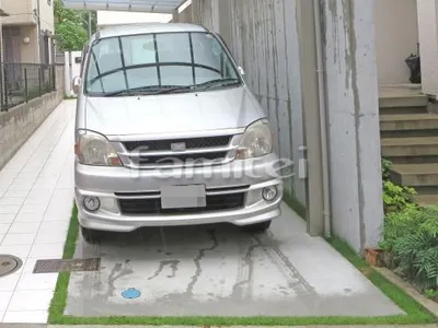 駐車場ガレージ床 土間コンクリート 芝目地