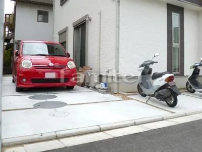 駐車場ガレージ床 土間コンクリート 化粧砂利目地