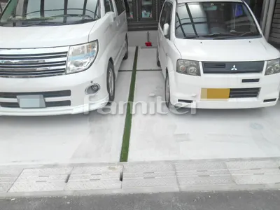 駐車場ガレージ床 土間コンクリート 本物そっくり人工芝目地
