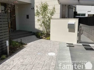 新築シンプル セミクローズ外構