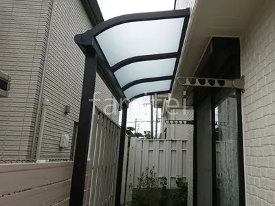 １階テラス屋根 （雨除け） YKKAP ソラリアR アール屋根 スタンダード 壁付