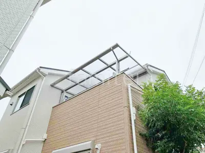 ２階ベランダ屋根  YKKAP ソラリアF フラット屋根 スタンダード 壁付