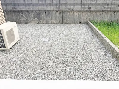 防犯砂利敷き バラス砕石 防草シート加工