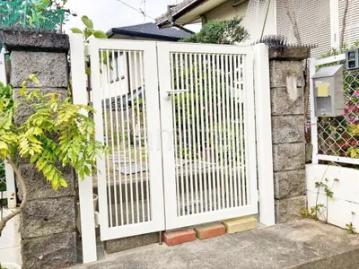 本体色 アイボリーホワイト