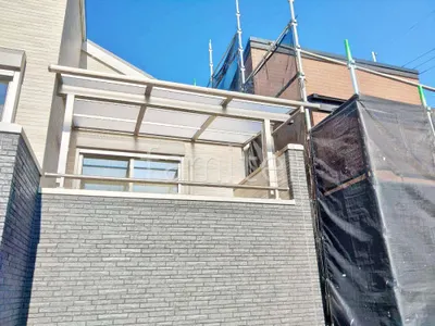 ２階ベランダ屋根  LIXIL スピーネR アール屋根 スタンダード 壁付