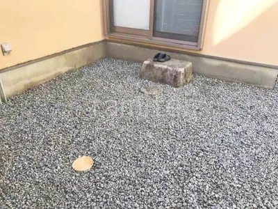 防犯砂利敷き バラス砕石 防草シート加工