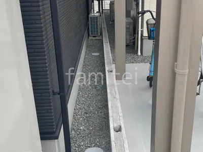 犬走り 防犯砂利敷き バラス砕石 防草シート加工