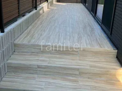 タイルデッキ 名古屋モザイク 木製調ラスティックウッズII