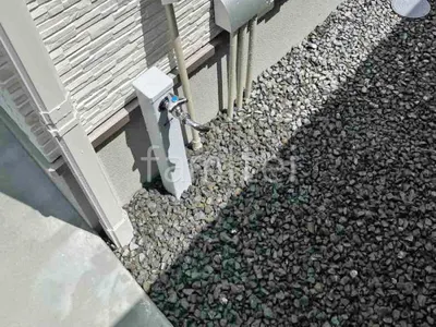 犬走り 防犯砂利敷き バラス砕石 防草シート加工