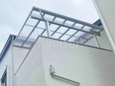 ２階ベランダ屋根  YKKAP ソラリアF 積雪50cm対応 フラット屋根 スタンダード 壁付