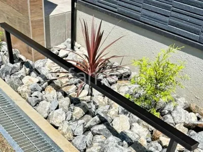 ロックガーデン 割栗石 下草 植栽