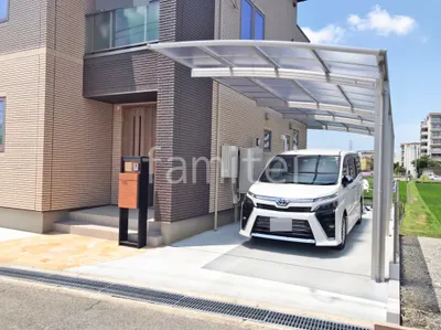 カーポート２台(縦) 連棟 YKKAP アリュース アール屋根