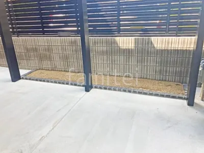 ピンコロ石花壇