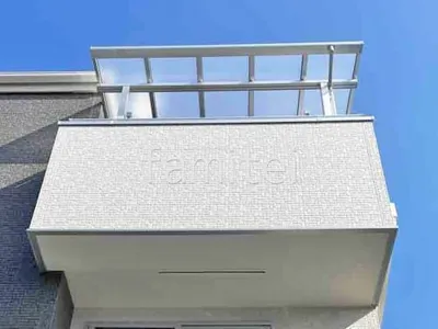 ３階ベランダ屋根  LIXIL テラスVS F 積雪30cm対応 フラット屋根 スタンダード 壁付