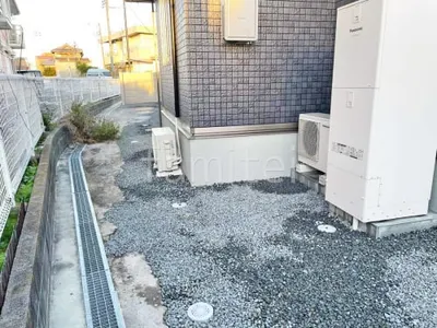 防犯砂利敷き バラス砕石