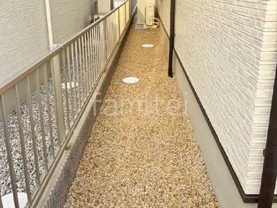 犬走り 錆砂利敷き