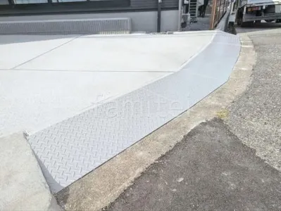 縞鋼板
