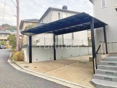 本体色 カームブラック 屋根色 ブラックマット
