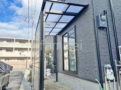 本体色 ブラック 屋根色 クリアマット