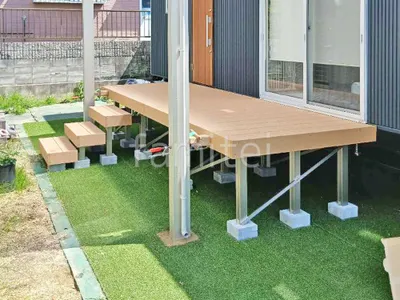 人工木デッキ  LIXIL 人工木 樹ら楽ステージ 