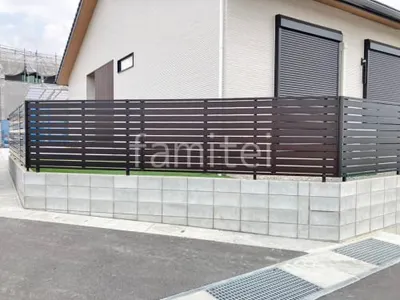 アルミ形材 フェンス YKKAP シンプレオYS3型 横スリット 目隠し ブロック塀 （化粧ブロック） 太陽エコブロックス 普通CB 