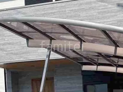 本体色 シャイングレー 屋根色 クリアブラウン