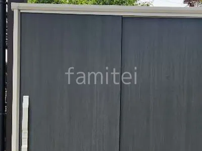 本体色 ウッディエボニー
