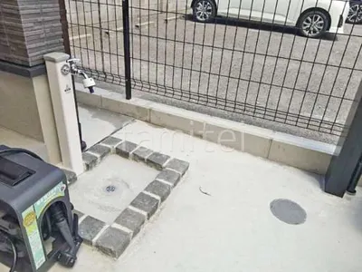 ピンコロ囲い水受け(パン) 土間モルタル仕上げ 洗い場