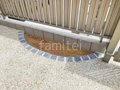 ピンコロ石花壇