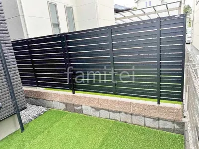 ブロック塀 （化粧ブロック） ユニソン シャモティ  アルミ形材 フェンス LIXIL AB YS3型 横スリット3 目隠し