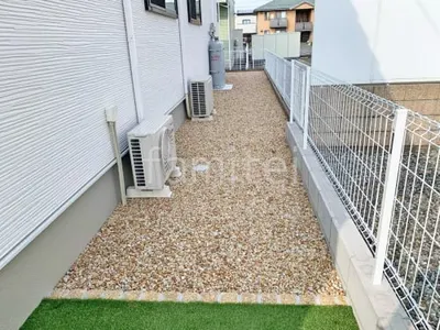 犬走り ジャミ敷き 防草シート加工