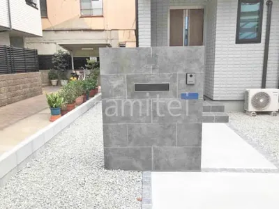 モダン門柱 壁タイル貼り タカショー セラレバンテ 郵便受けポスト YKKAP エクステリアポストG3型