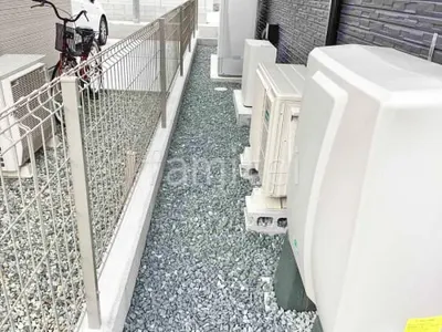 犬走り 防犯砂利敷き バラス砕石 防草シート加工