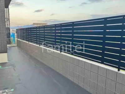 ブロック塀 （化粧ブロック） ユニソン リゲル  アルミ形材 フェンス LIXIL AB YS3型 横スリット3 目隠し