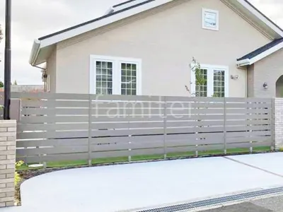 人工木・樹脂 フェンス（木調） グローベン プラドone 高尺タイプ 目隠し 木調・ラティス 樹脂