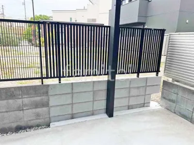 アルミ形材 フェンス 三協アルミ レジリア TK2型 たて太格子  ブロック塀 （化粧ブロック） 太陽エコブロックス 普通CB 