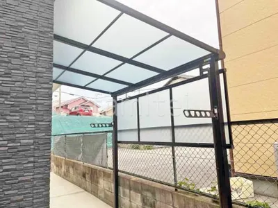 １階テラス屋根 （雨除け） 三協アルミ レボリューA F フラット屋根 スタンダード 壁付