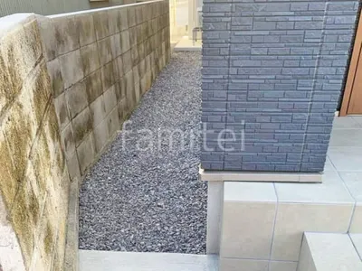 犬走り 防犯砂利敷き バラス砕石 防草シート加工