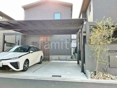 本体色 カームブラック 屋根色 ブラックマット