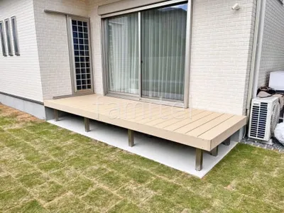 人工木デッキ  LIXIL 人工木 樹ら楽ステージ 