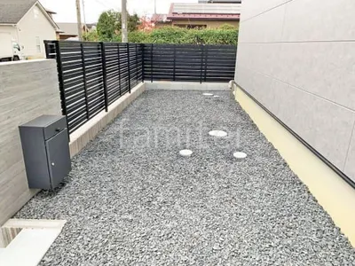 犬走り 防犯砂利敷き バラス砕石 防草シート加工