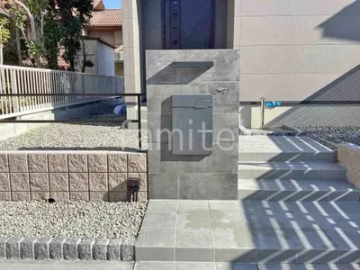 モダン門柱 壁タイル貼り タカショー セラレバンテ 宅配ボックス ユニソン ヴィコDB100