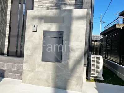 モダン門柱 壁タイル貼り タカショー セラレバンテ 宅配ボックス ユニソン ヴィコDB100